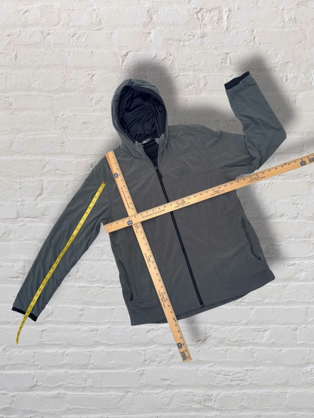 The North Face Men’s Large Gray Hooded Insulated Full Zip Jacket Ventrix Outdoor